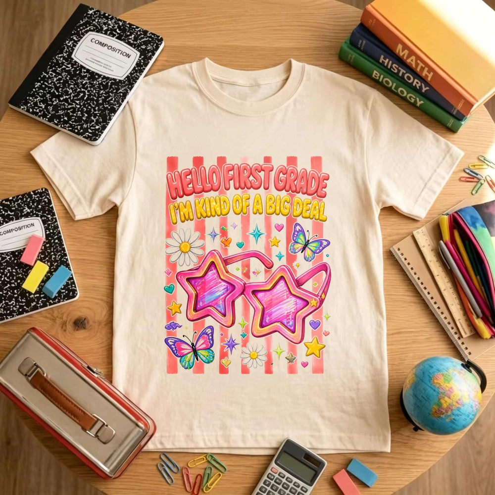 Cute Girls Hello First Grade I'm Kind Of A Big Deal Star Sunglasses Classic T-Shirt