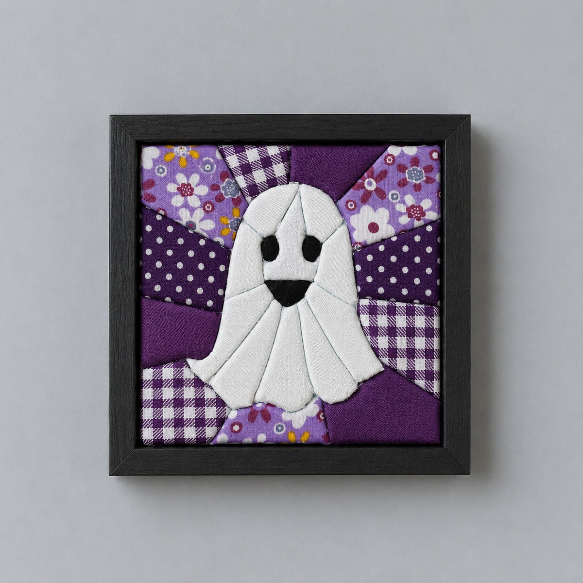 Kinusaiga Craft Kit: Ghost, 8" × 8"