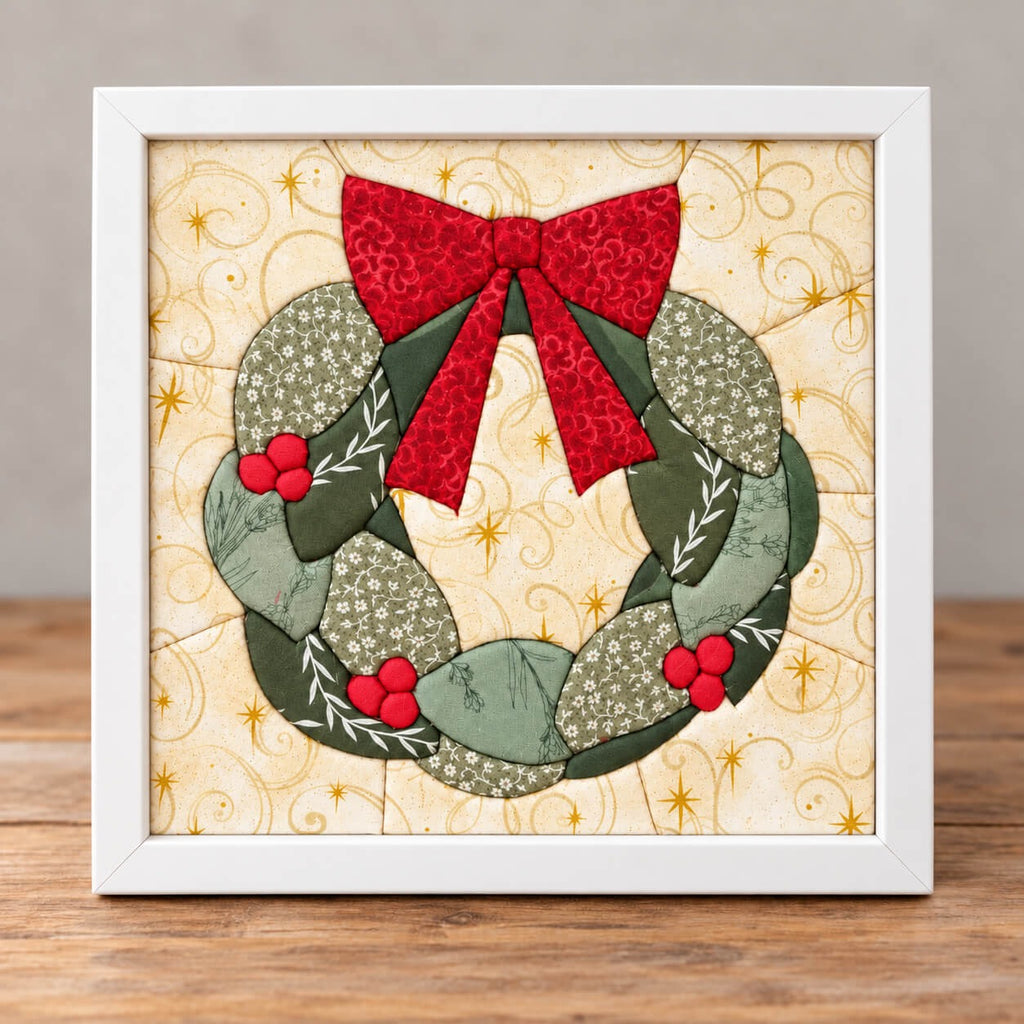 Kinusaiga Craft Kit: Holiday Wreath, 8" × 8"